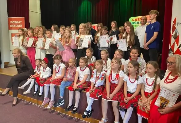 Młodzi wokaliści z MCKSiR Terespol triumfują na Powiatowych Impresjach Muzycznych w Janowie Podlaskim