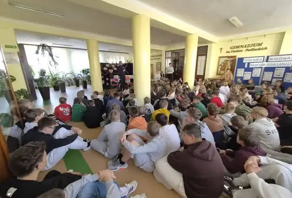 Policja szkoliła mieszkańców z procedur bezpieczeństwa