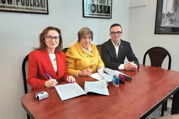 Zabytkowa dzwonnica w Janowie Podlaskim odzyska blask – umowa podpisana