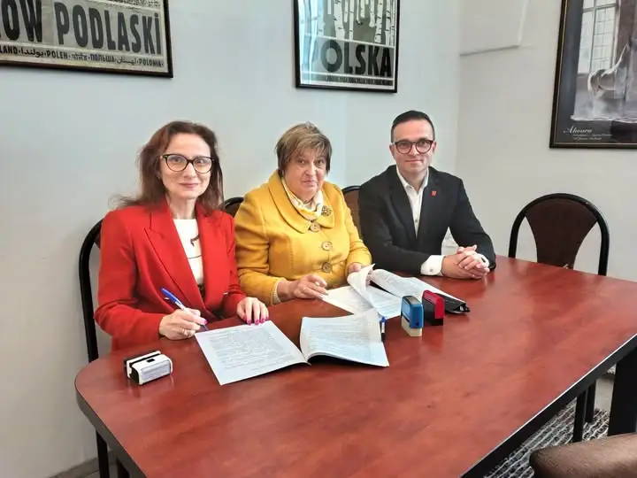 Zabytkowa dzwonnica w Janowie Podlaskim odzyska blask – umowa podpisana