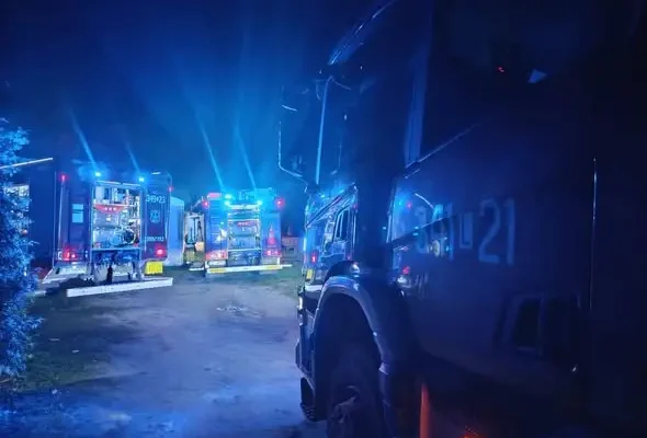 Pożar w stolarni w Rossoszu – akcja strażaków z OSP i JRG Biała Podlaska