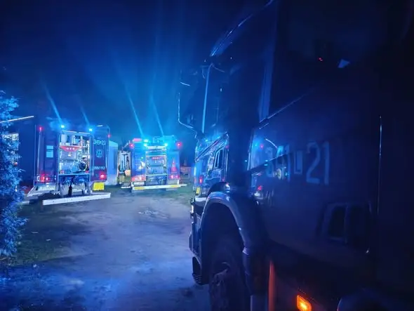 Pożar w stolarni w Rossoszu – akcja strażaków z OSP i JRG Biała Podlaska