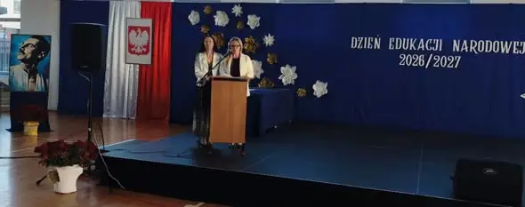 Święto edukacji w Janowie Podlaskim – podziękowania i nagrody dla nauczycieli