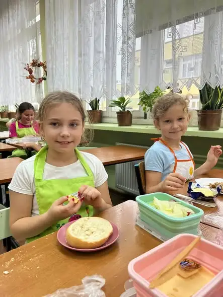 Uczniowie klas II a i II b z SP2 w Białej Piskiej uczyli się zdrowego odżywiania