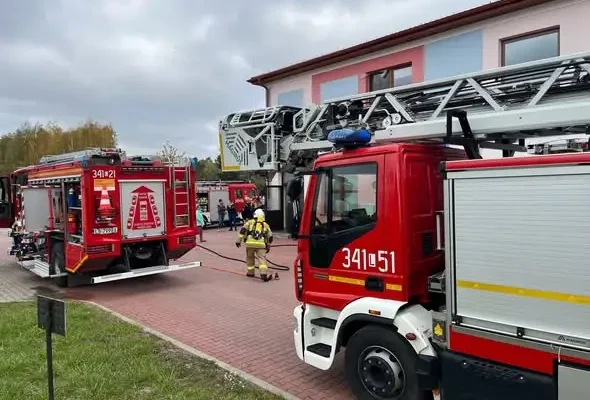 Ćwiczenia strażackie w Zakładzie Opiekuńczo-Leczniczym w Curynie