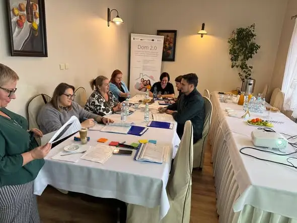Szkolenia dla rodzin zastępczych i specjalistów w PCPR Biała Podlaska