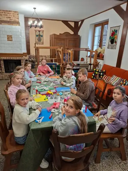 Jesienne kolaże i książkowe inspiracje w Klubie Kultury w Hrudzie