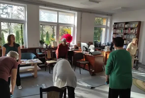 Gminna Biblioteka w Konstantynowie zaprasza na jesienne ćwiczenia