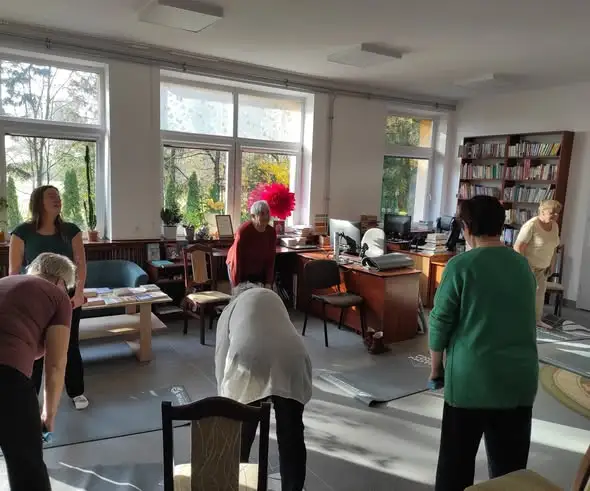 Gminna Biblioteka w Konstantynowie zaprasza na jesienne ćwiczenia