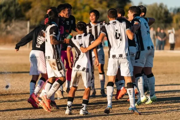UKS Jedynka Terespol wygrywa 9:7 z AP Podlasie Biała Podlaska w meczu młodzików